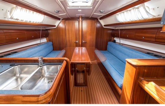 Sailing yacht Bavaria 36 Cruiser 11.4m