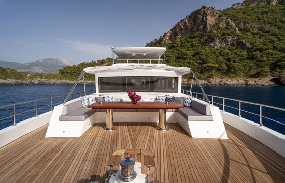 Motor yacht Luxury motor yacht with a capacity of 8 people 2024 800hp