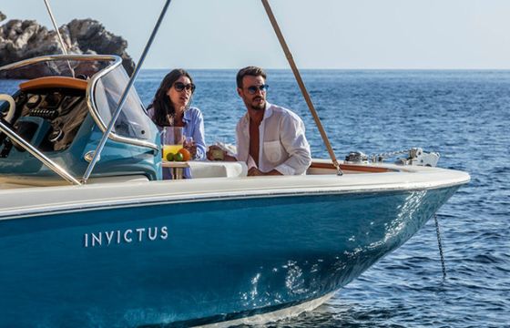 Motorboat Invictus FX200 150hp
