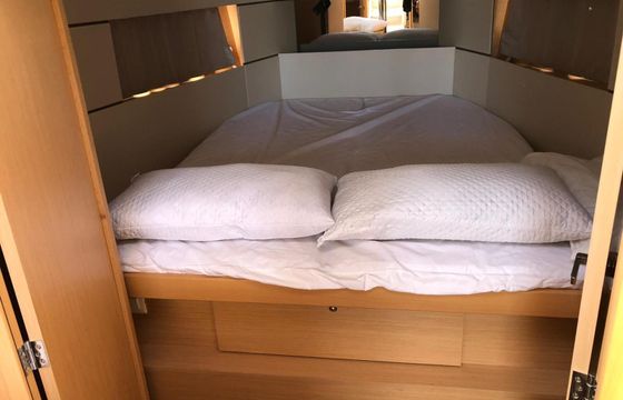Sailboat Beneteau Oceanis 38.1 12m