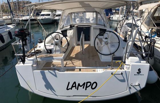 Sailboat Beneteau Oceanis 38.1 12m