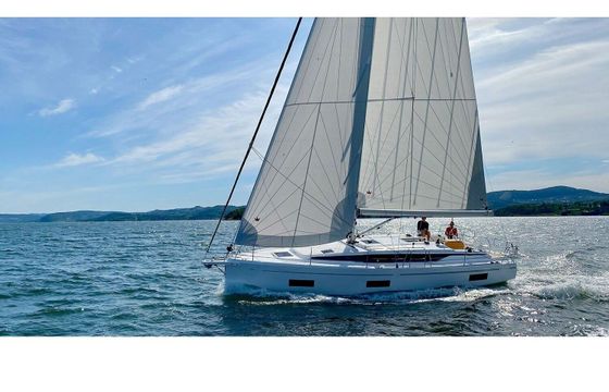 Sailboat Bavaria Cruiser 46 14.4m