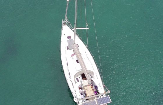 Sailboat BAVARIA 40 12m