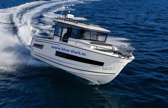 Motorboat Jeanneau Merry Fisher Marlin 895 350hp