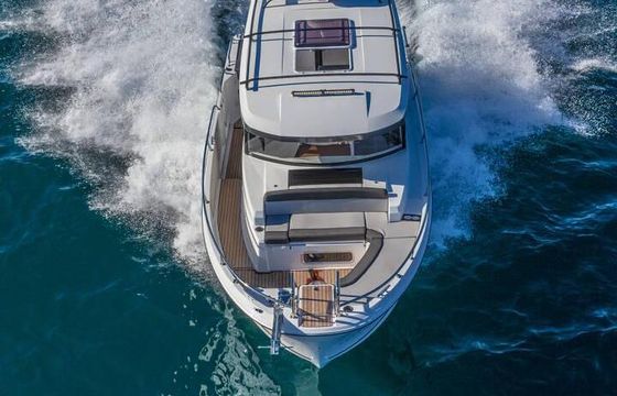 Motorboat Jeanneau Merry Fisher Marlin 895 350hp