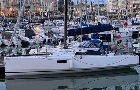 Sailboat Pogo Structures Pogo 30 9m