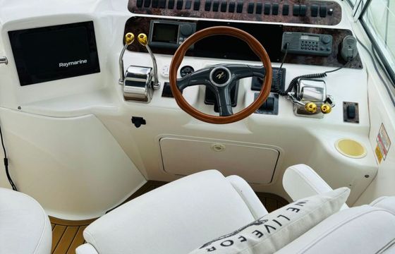 Motorboat Sea Ray 400 Sun Sport 640hp