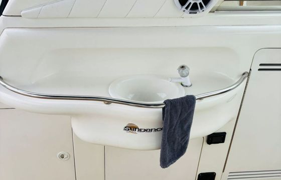 Motorboat Sea Ray 400 Sun Sport 640hp