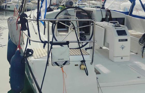 Sailboat Jeanneau Sun Odyssey 440 13m