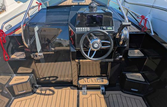 Motorboat Nuva M6 Cabin 150hp