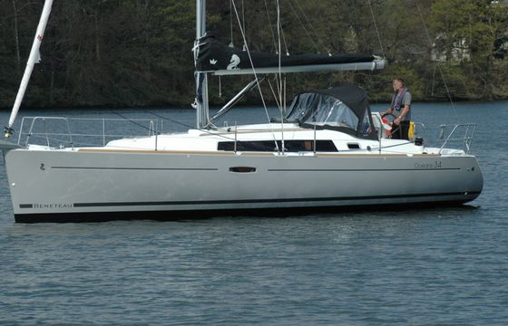 Sailboat Beneteau Oceanis 34 10.34m
