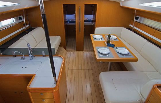 Sailboat JEANNEAU 53 16.06m
