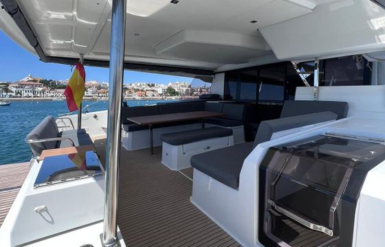 Catamaran FOUNTAINE PAJOT AURA 51-4 CABINS 15.5m