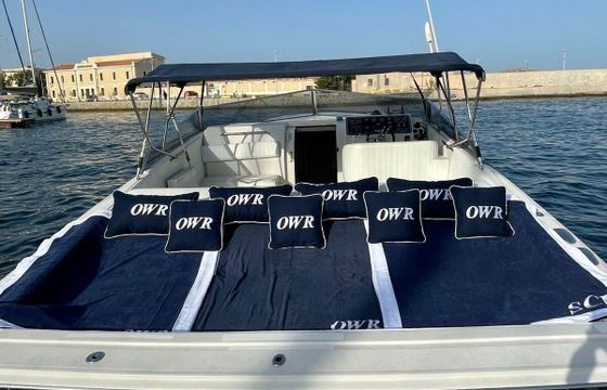 Motorboat Tornado 38 Classic 600hp