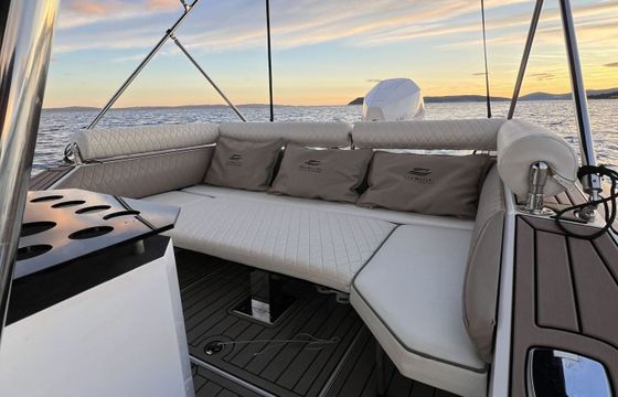 RIB Sea Water Hunter PRO 800 300hp