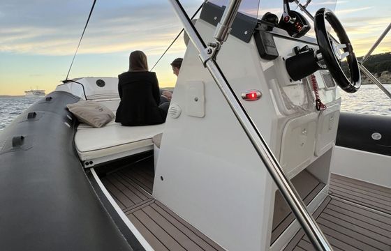 RIB Sea Water Hunter PRO 800 300hp