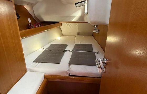 Sailboat CANTIERE DEL PARDO Grand Soleil 43 OT Race 13.25m