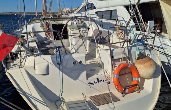 Sailboat Beneteau Oceanis 39.3 Clipper 12m