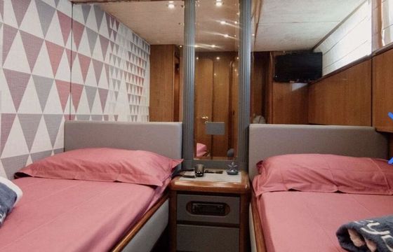 Motor yacht Versilcraft Falcon 82s 2700hp