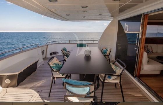 Motor yacht Versilcraft Falcon 82s 2700hp