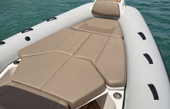Motorboat Grand 750 250hp