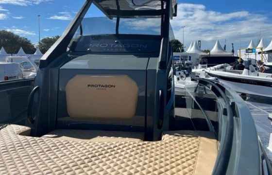 Motorboat Selva Marine Protagon 25 250hp