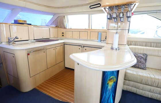 Motor yacht Sea Ray 58'