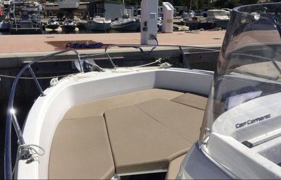 Motorboat Jeanneau Cap Camarat 6.5 Cc 200hp