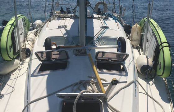 Sailboat Beneteau Oceanis 373 11.25m