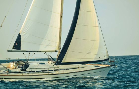 Sailboat BAVARIA 44 13m