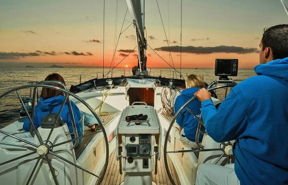 Sailboat BAVARIA 44 13m