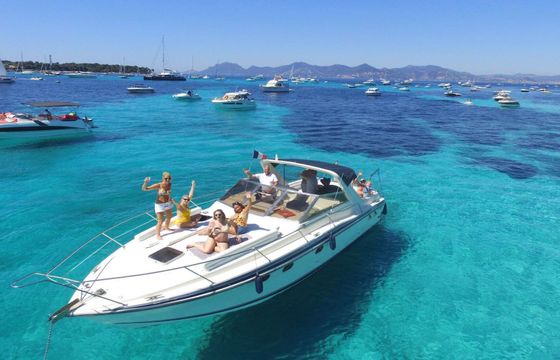 Motorboat FAIRLINE TARGA 33 542hp