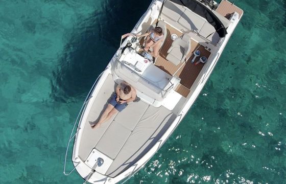 RIB Quicksilver Activ 675 Sundeck 200hp