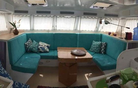 Motorboat Blujoi Power Cat 40 Angra 400hp
