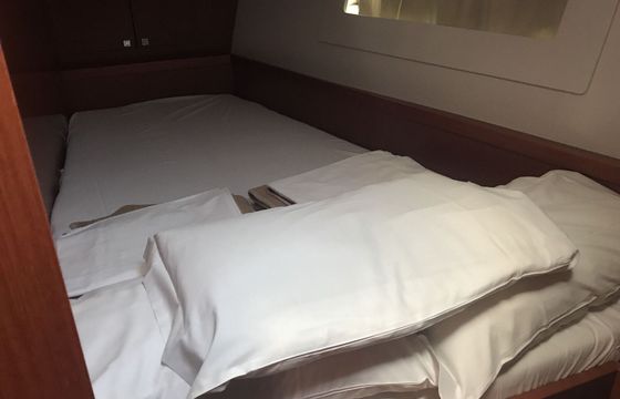 Sailboat BENETEAU OCEANIS 45 13.85m