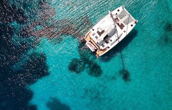 Catamaran Lagoon 42 12.8m