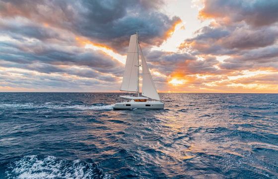 Catamaran Lagoon 42 12.8m