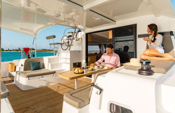 Catamaran Lagoon 42 12.8m