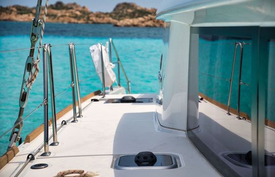 Catamaran Lagoon 42 12.8m