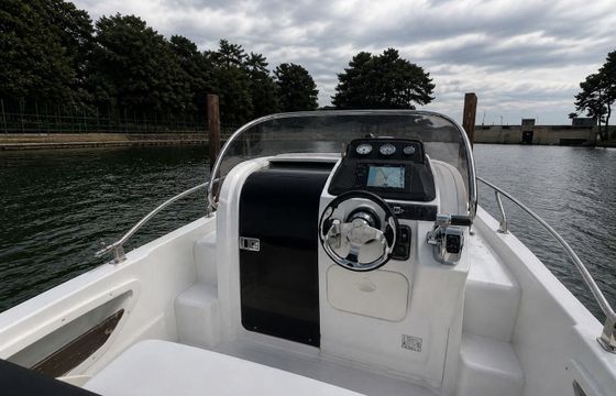 Motorboat ☀️☀️☀️RANIERI SHADOW 22 ☀️☀️☀️ MERCURY VERADO 150 Compressé ( 200CV) 150hp