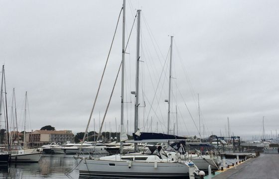 Sailboat Jeanneau Sun Odyssey 36i Performance 10.69m