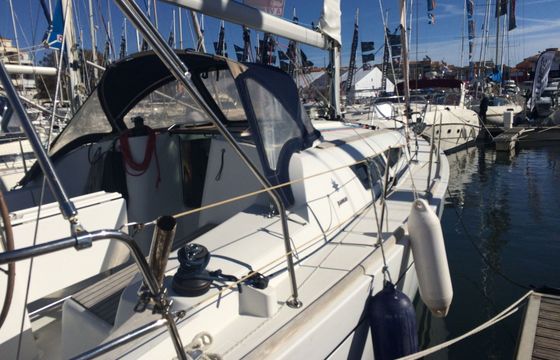 Sailboat Jeanneau Sun Odyssey 36i Performance 10.69m
