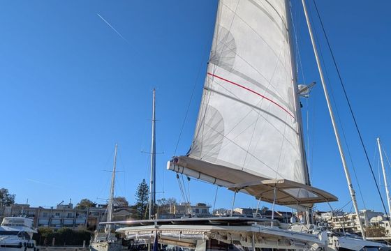 Catamaran Fountaine Pajot Astréa 42 12.58m