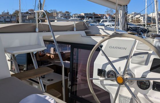 Catamaran Fountaine Pajot Astréa 42 12.58m