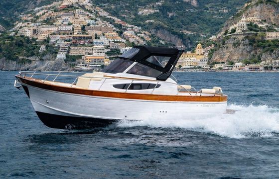 Motorboat gozzo 8,50 mimi 250hp