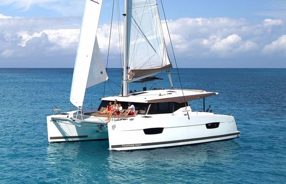 Catamaran FOUNTAINE PAJOT LUCIA 40 11.9m