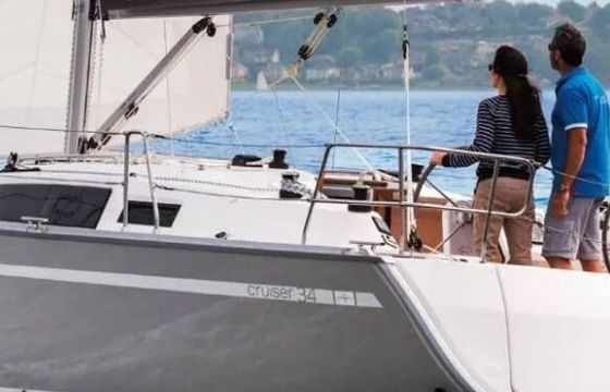 Sailboat Bavaria 34 Cruiser 9.99m