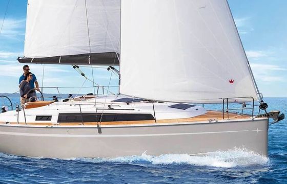 Sailboat Bavaria 34 Cruiser 9.99m