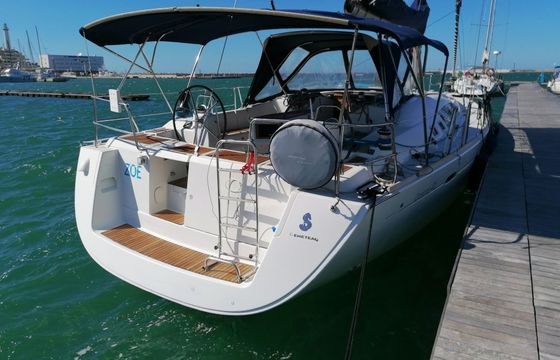 Sailboat Beneteau Oceanis 46 14m