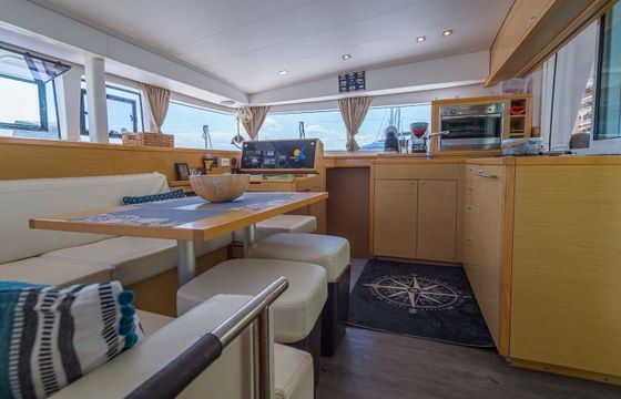 Catamaran Lagoon Lagoon 400 S2 12m